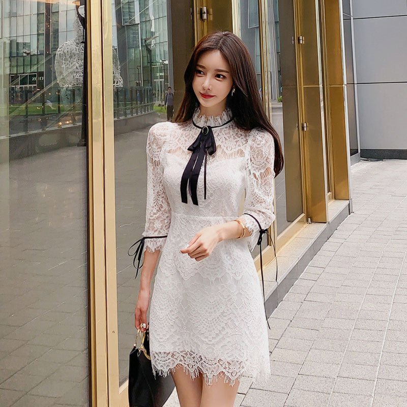 Slim Lace Dress - Dresses